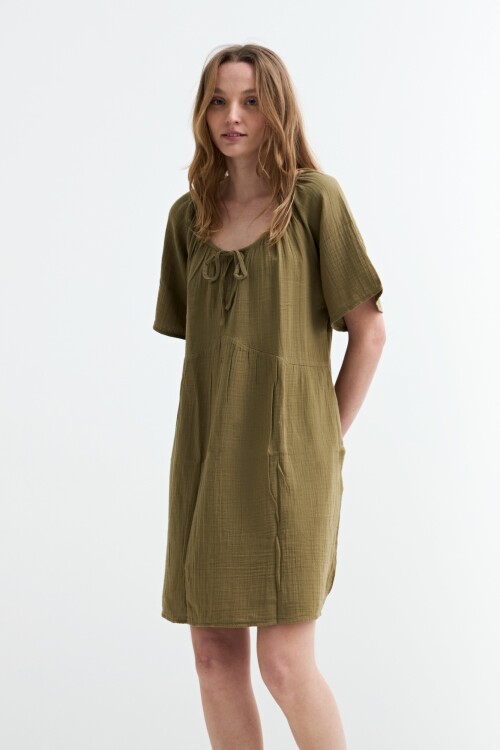 Vestido fluido de gasa VERDE OLIVA