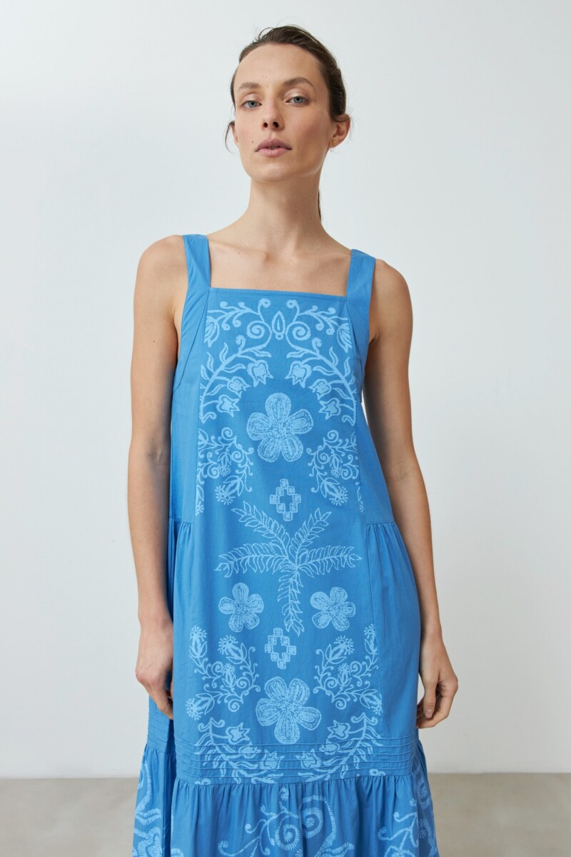 Maxi vestido con estampa floral localizada azul regata