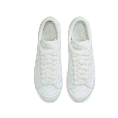 NIKE BLAZER LOW PLATFORM White