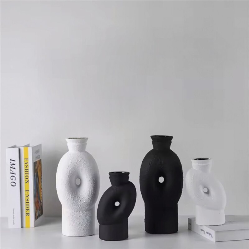 FLORERO CERAMICA 12x8.5x20CM NEGRO FLORERO CERAMICA 12x8.5x20CM NEGRO