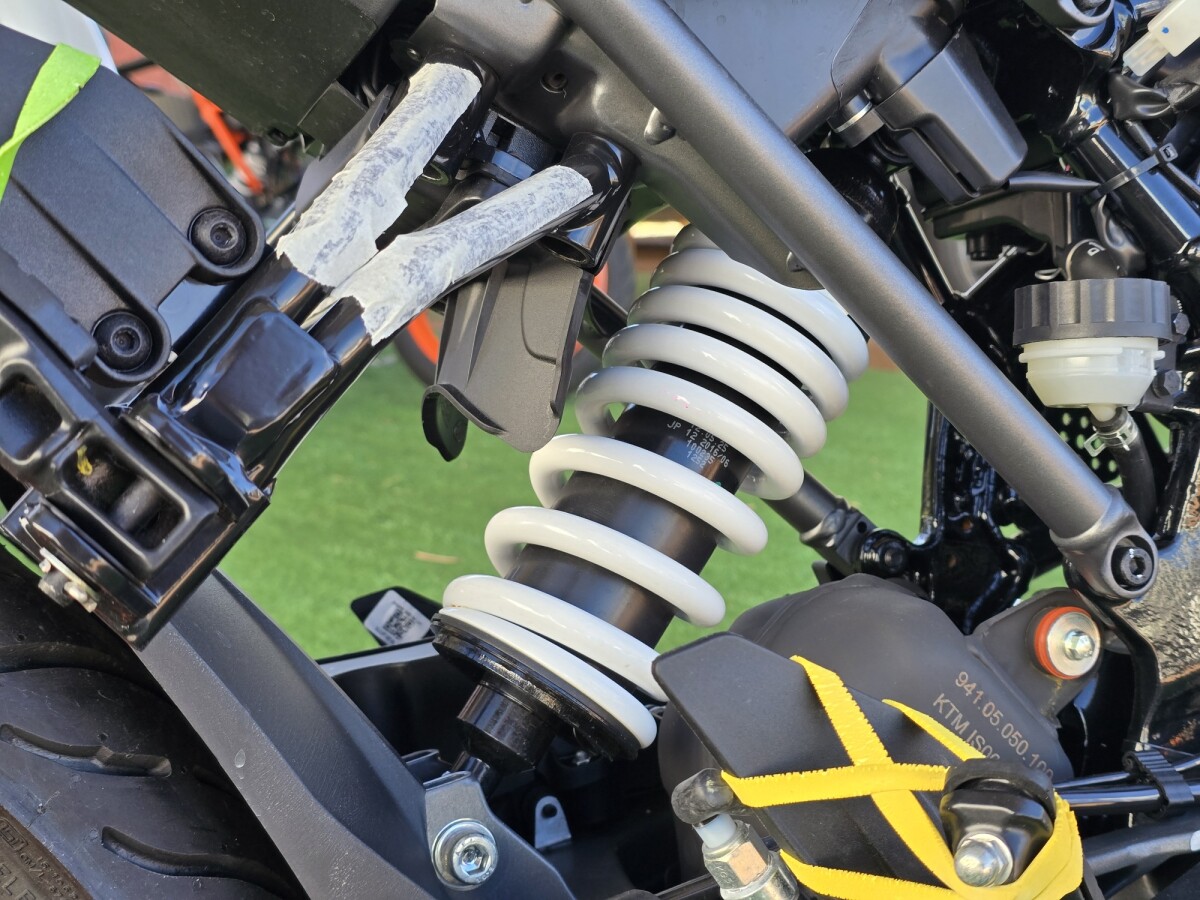 KTM Duke 200 0KM | Permuta / Financia KTM Duke 200 0KM | Permuta / Financia
