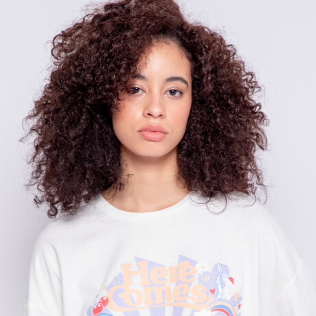 REMERA THE SUN Blanco