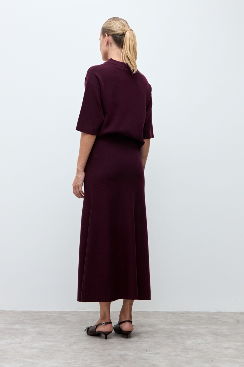 Falda tejida ciruela