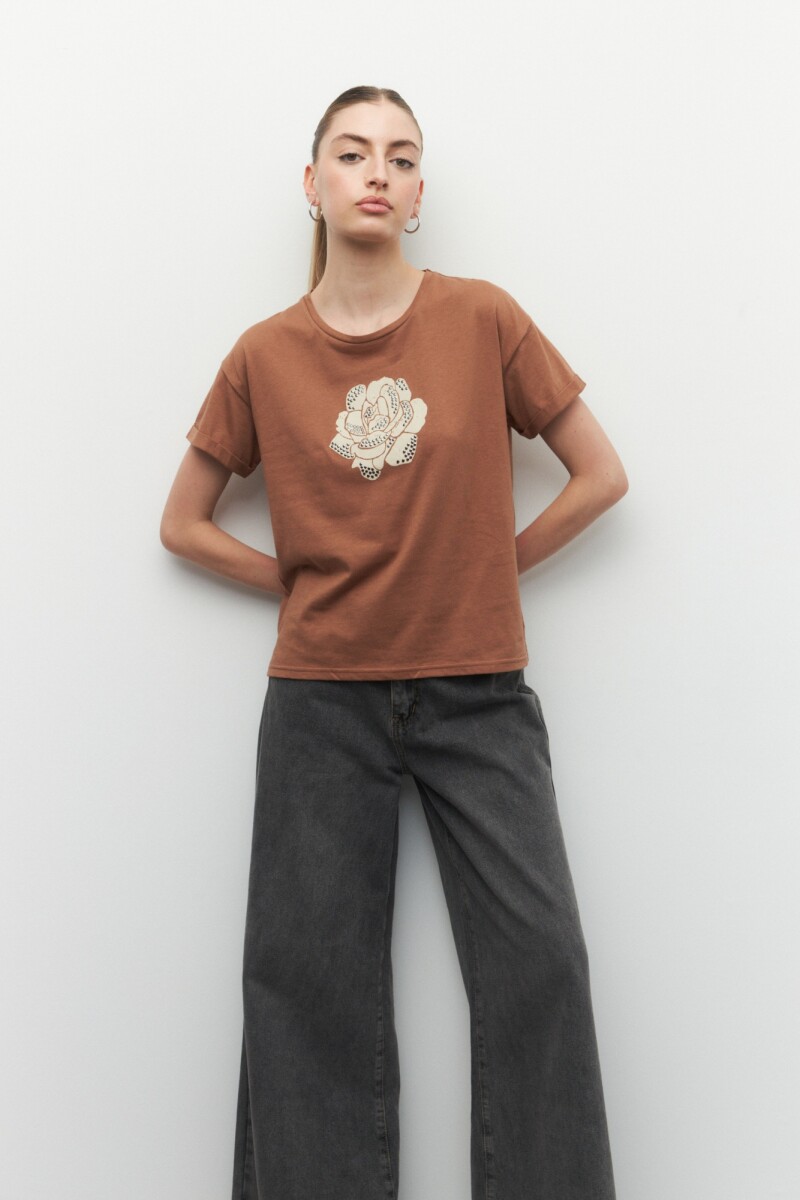 REMERA DIMIS 