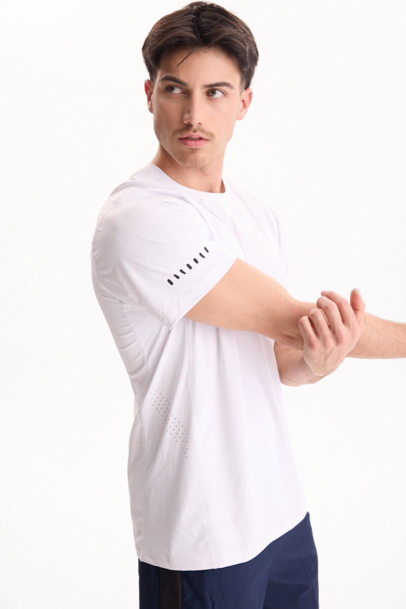 Remera DryFit Blaze Blanco