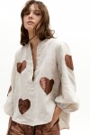 Camisa Cupid en Lino Natural con Corazon Chocolate