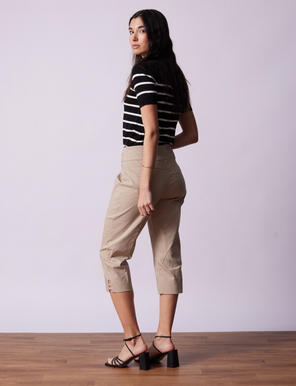 Capri Ruedo Calado BEIGE