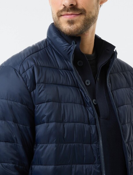 CHAQUETA ACOLCHADA CON DETALLES ACOLCHADOS + BOLSA GUARDAPOLVO AZUL