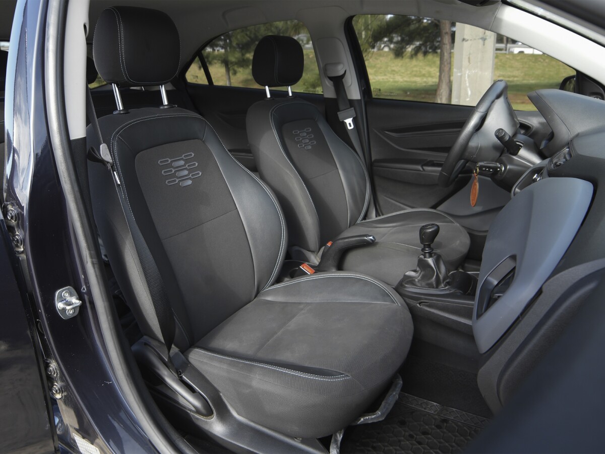 Chevrolet Joy Black Extra Full 1.0 | Permuta / Financia Chevrolet Joy Black Extra Full 1.0 | Permuta / Financia