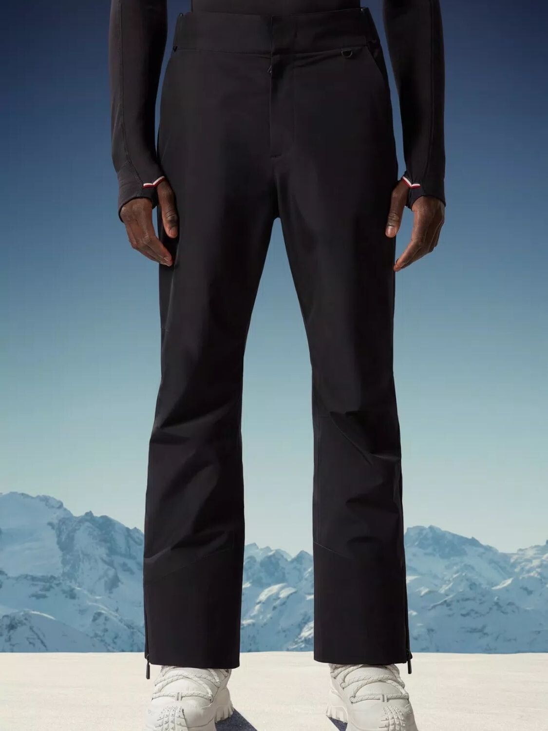 Moncler -Pantalón de sky con tecnología Recco y Gore-Tex Negro