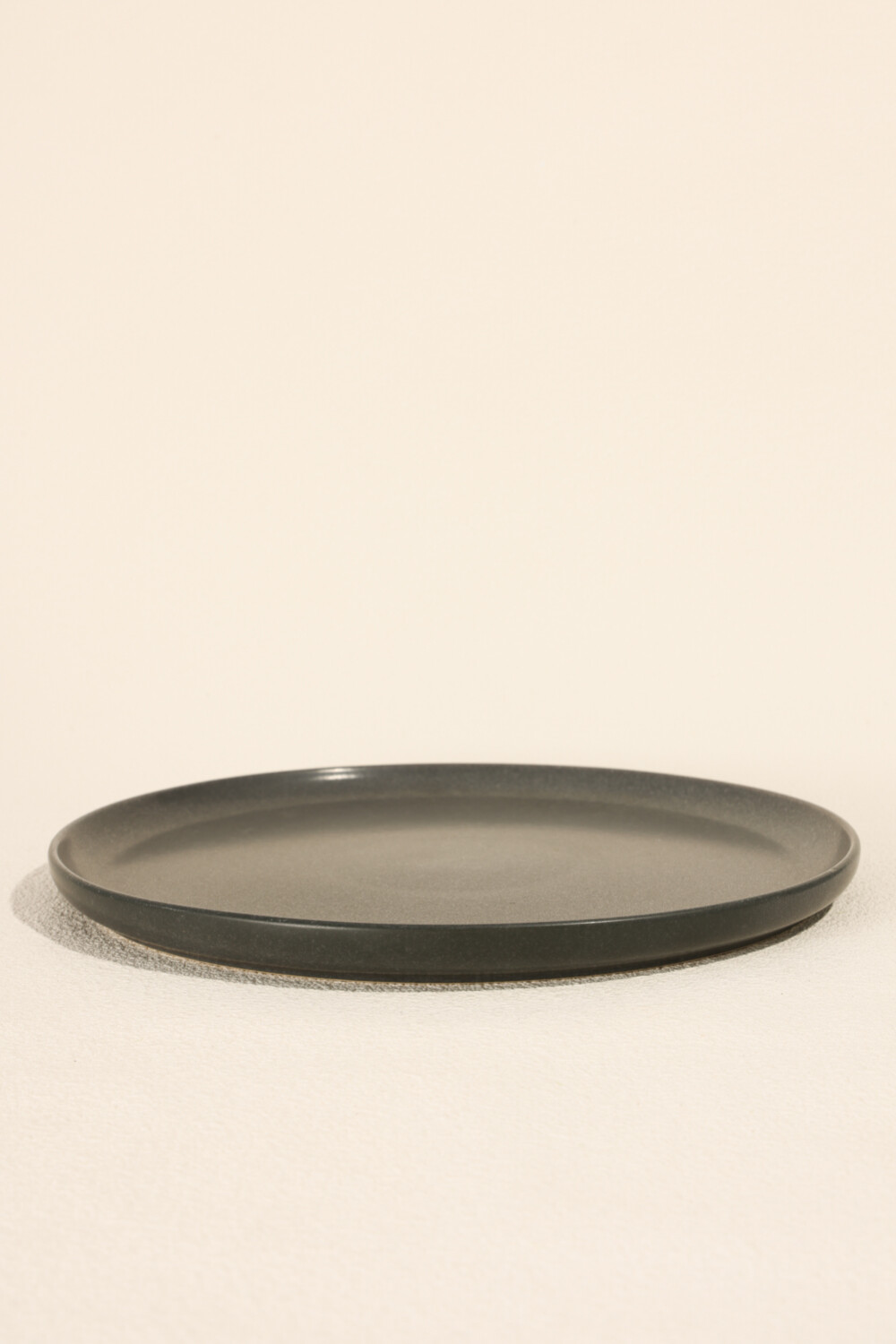 Plato Mesa Nilo Color Unico