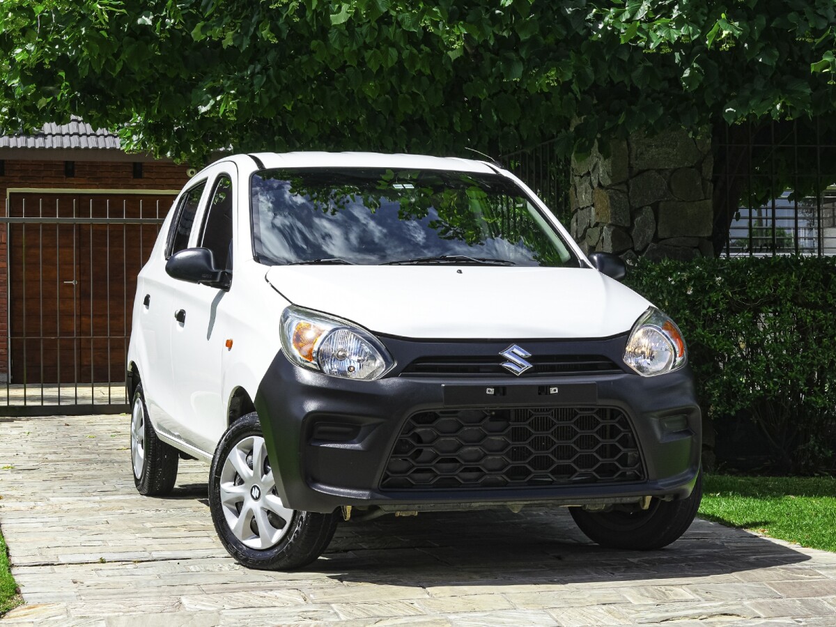 Suzuki Alto STD 800 Con Alarma 2022 EXCELENTE ESTADO! Suzuki Alto STD 800 Con Alarma 2022 EXCELENTE ESTADO!