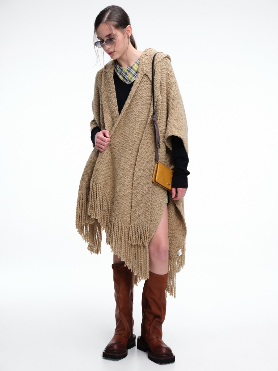 RUANA CAPUCHA Y BUFANDA 