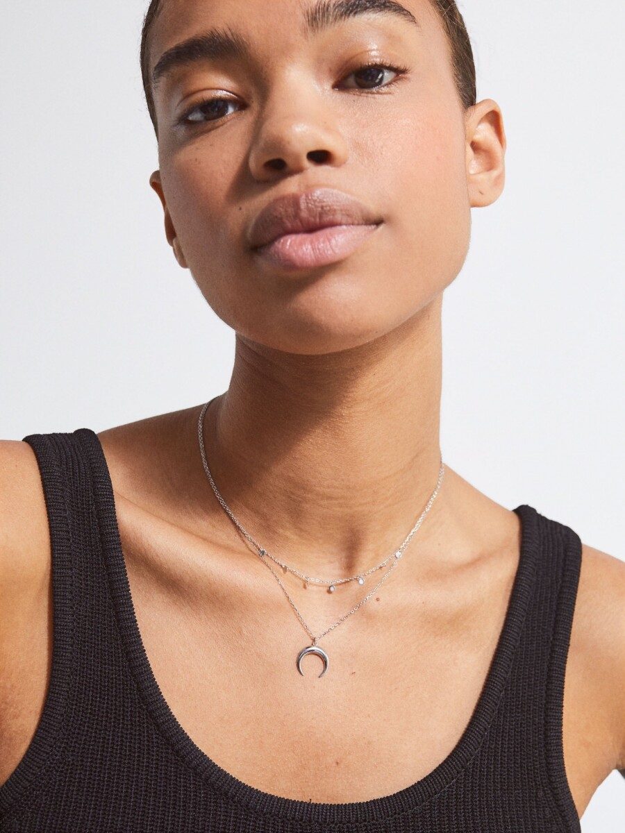 Collar Corto De Plata 925 Con Cuerno plateado