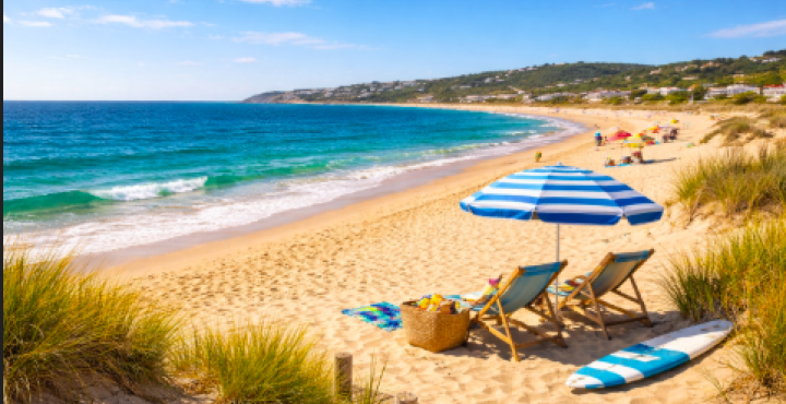 Playa y visión: cómo cuidar tus ojos durante tus días en el mar