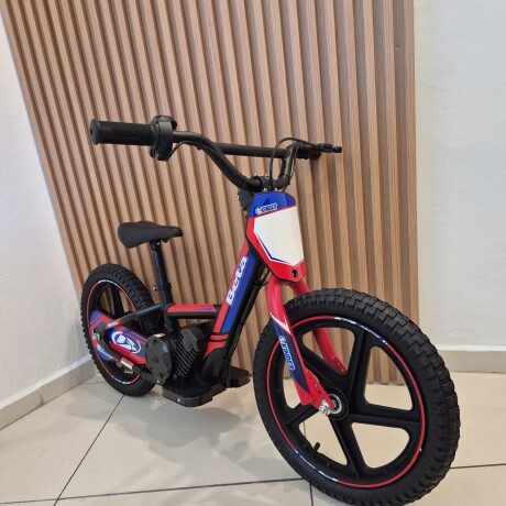 Beta E Kinder 16 Beta E Kinder 16