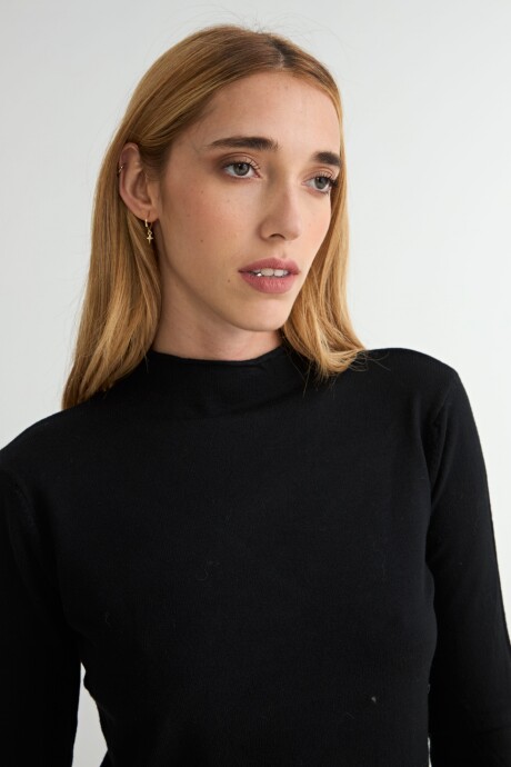 POLERA ARUM NEGRO