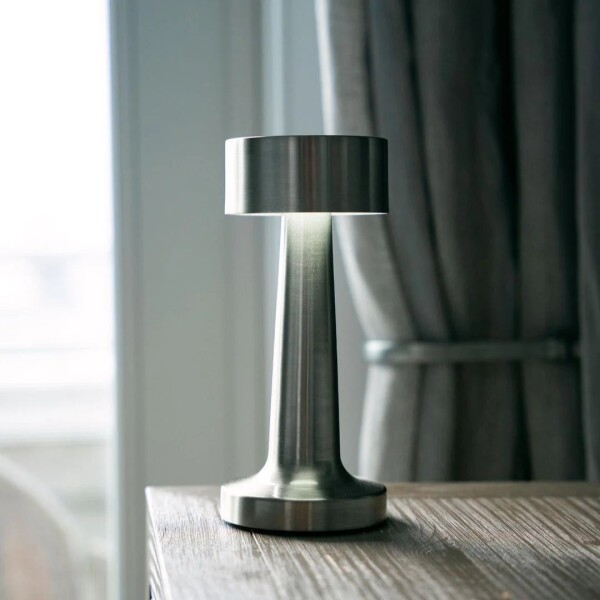 Lampara De Mesa Luz Led Tactil Recargable Usb Regulable Color Variante Plata