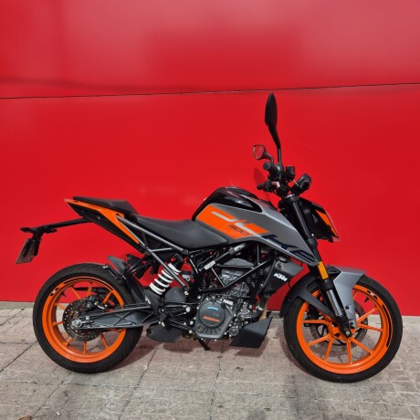 KTM Duke 200 Usada KTM Duke 200 Usada