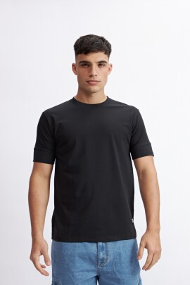REMERA RON NEGRO