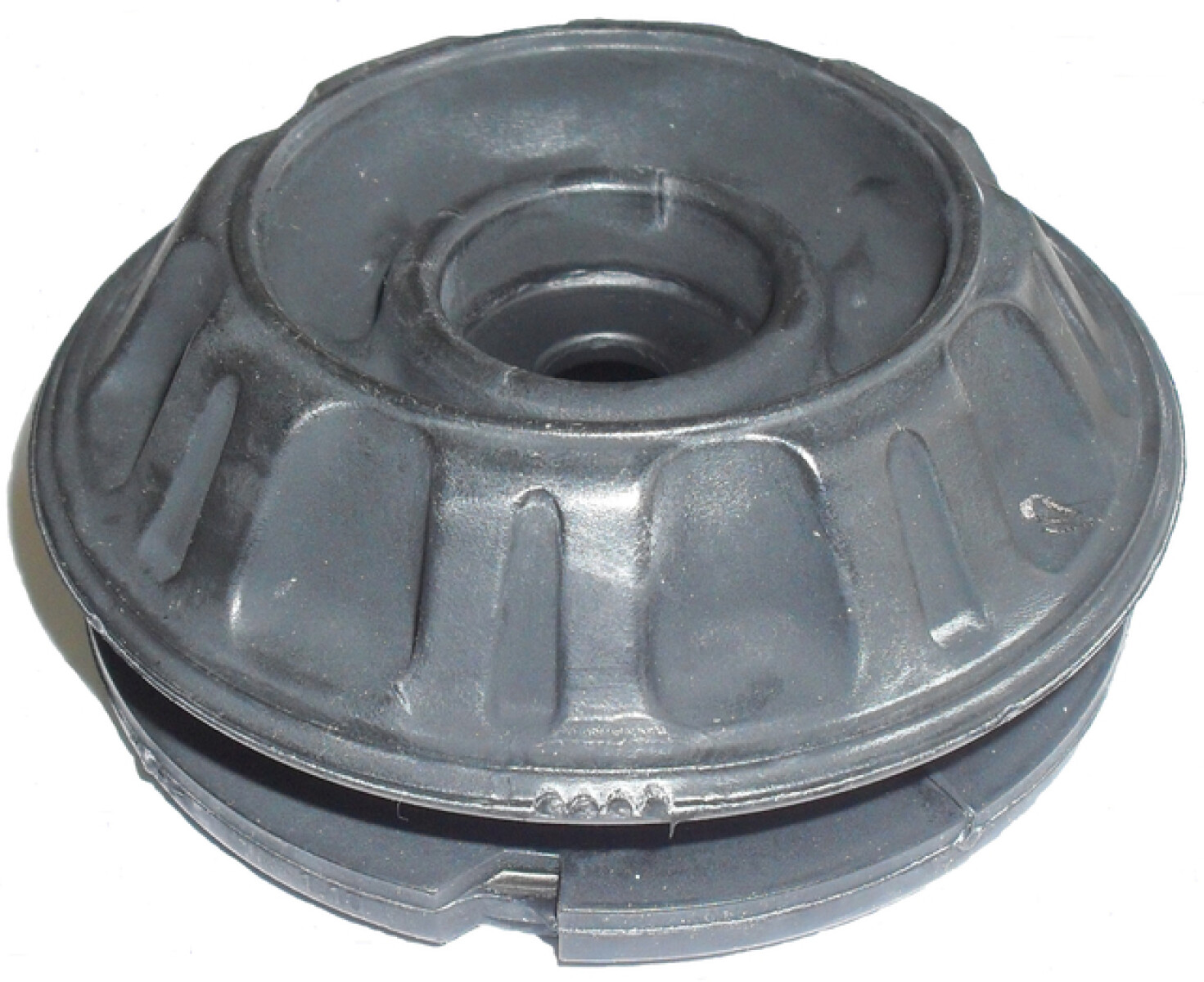 CAZOLETA AMORTIGUADOR TOYOTA DELANT YARIS 05/ ETIOS C/CRAPODINA - 
