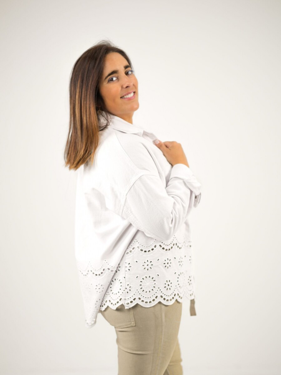 Chaqueta de Jean con broderie abajo Blanca