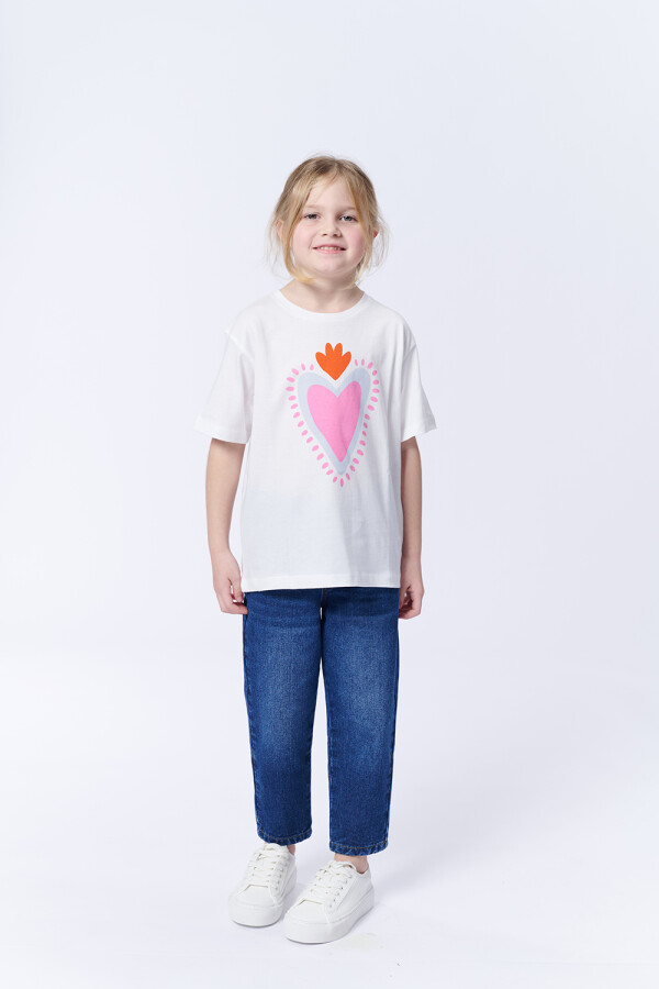 Remera Manga Corta Estampa Corazón Blanca