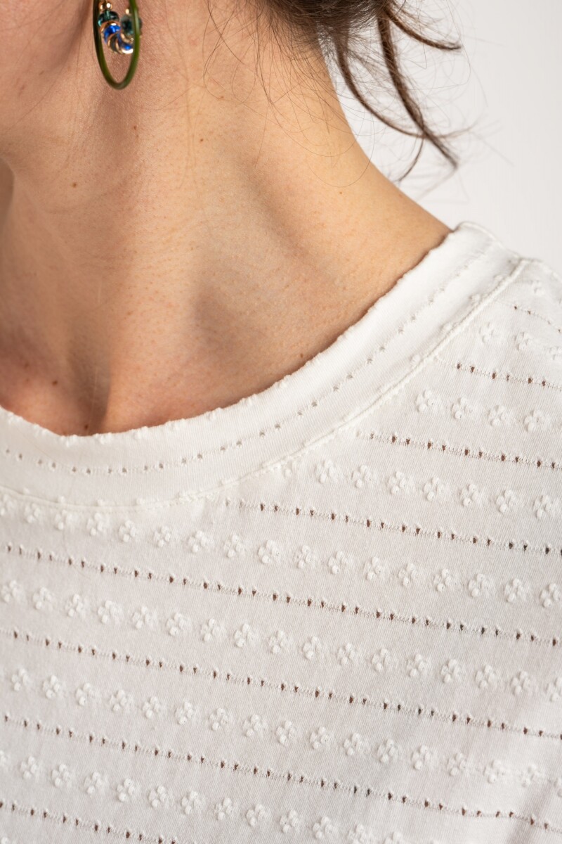 Remera M/corta Texturada Algodón Nacar