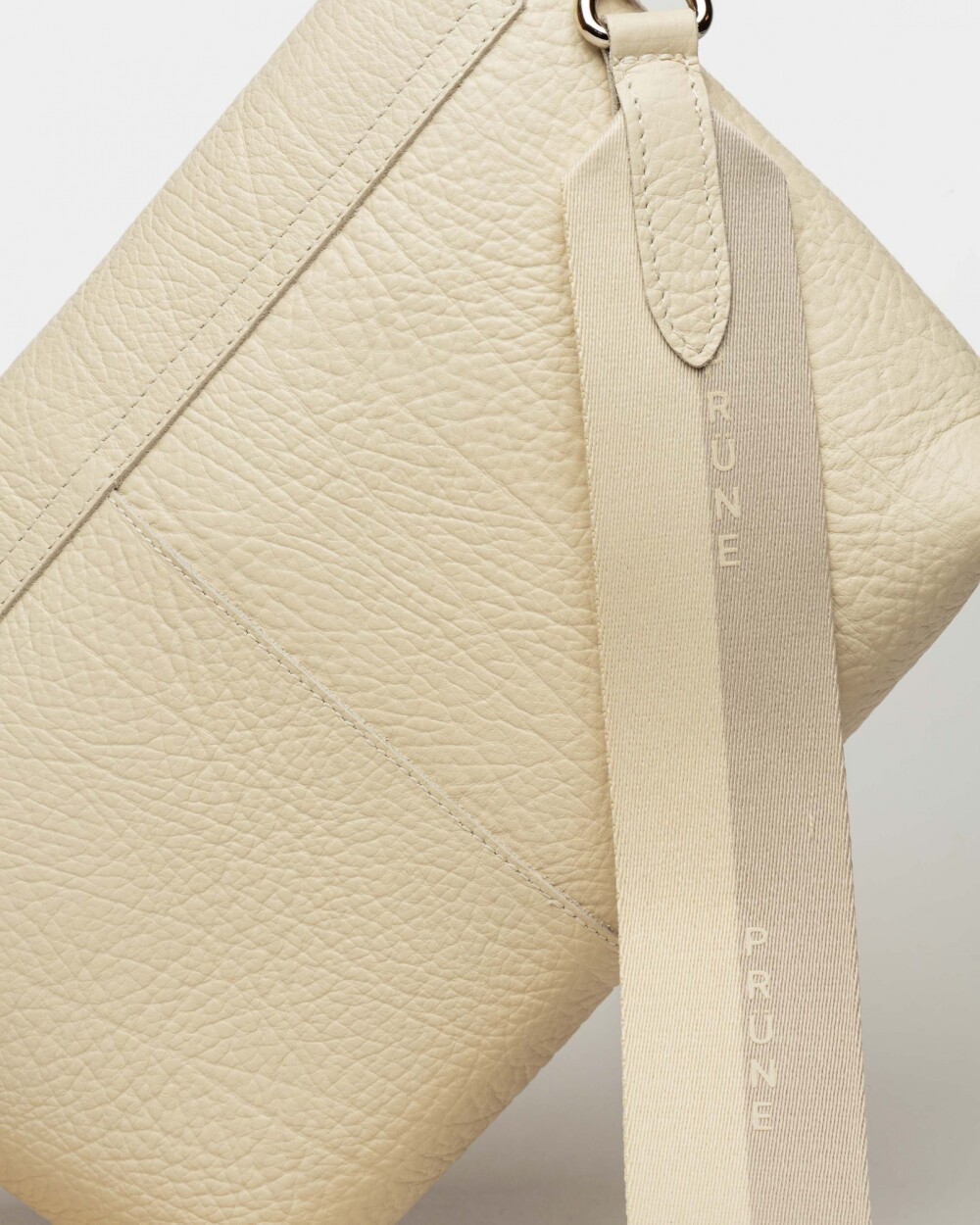 Bandolera Nina en cuero graneado Cotton