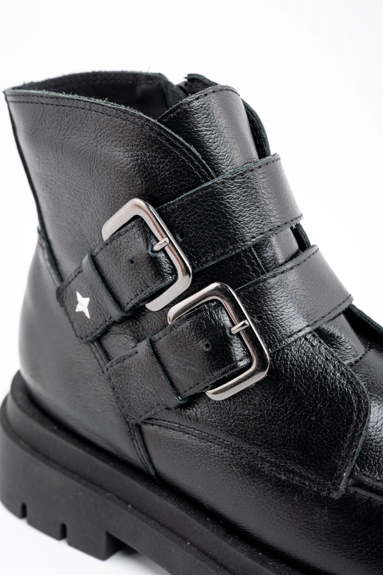 Bota Cuero Hebillas - Negro — Lemon