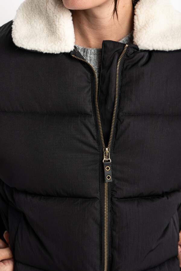 Campera Capitoneada Negro