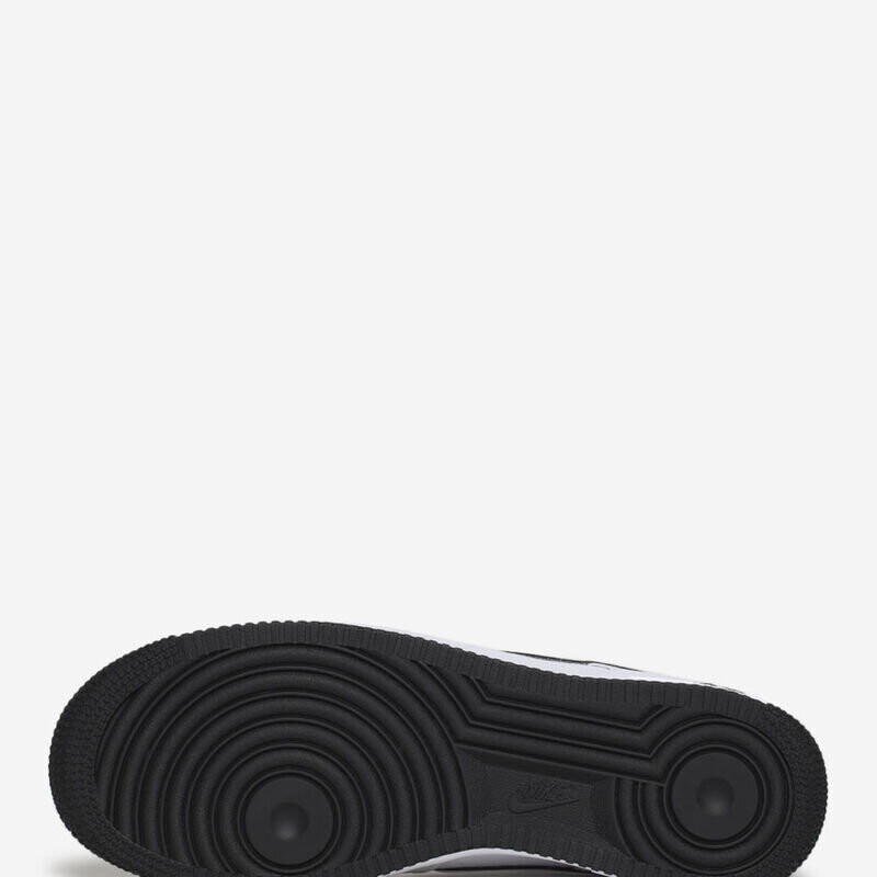 NIKE AIR FORCE 1 '07 NIKE AIR FORCE 1 '07