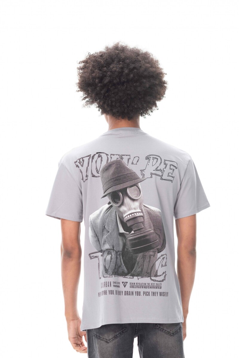 Remera toxic Gris