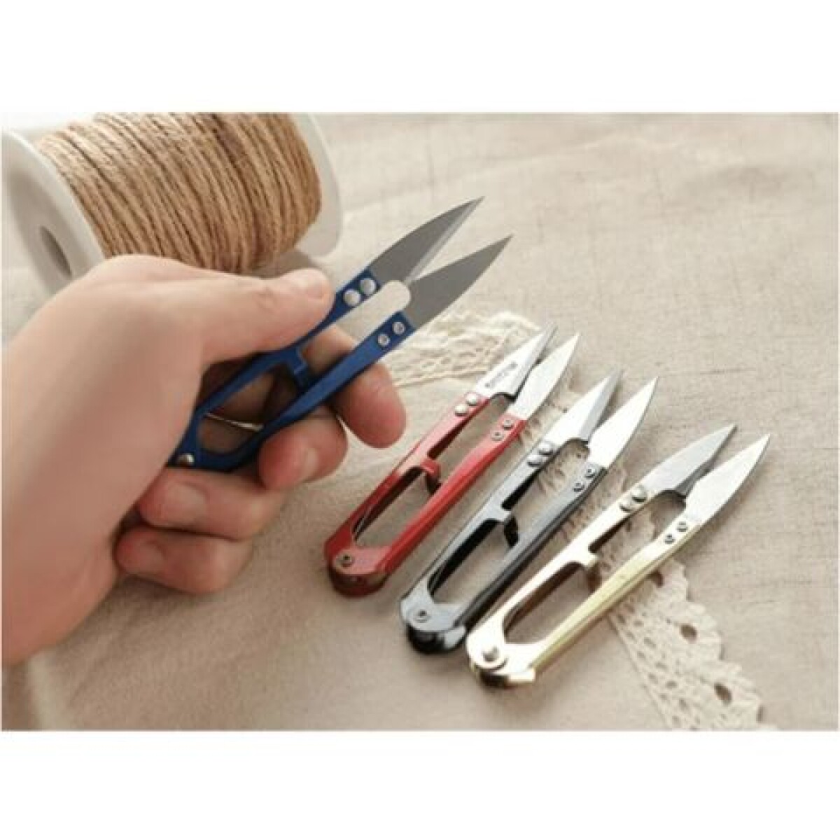 Tijerin, Tijera Para Hilo 