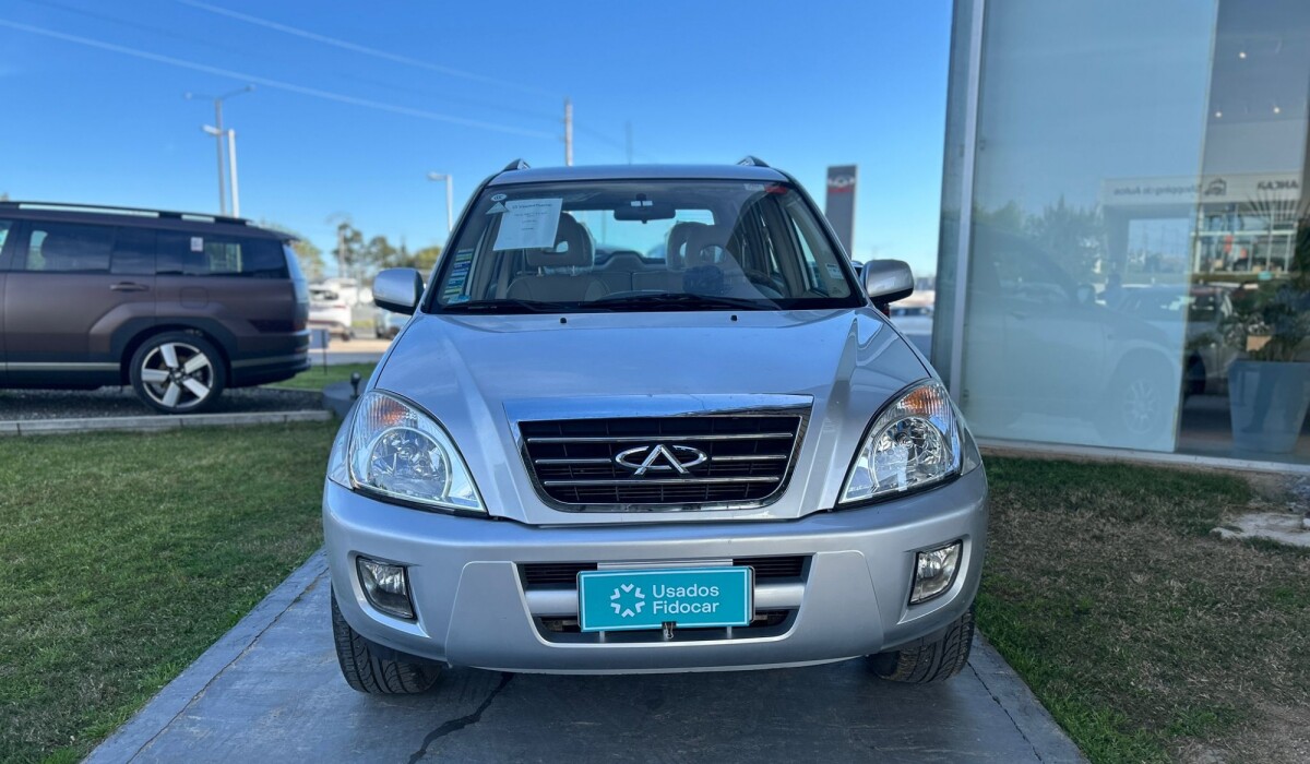 Chery Tiggo FL 2.0 4X4 MT 2012 Chery Tiggo FL 2.0 4X4 MT 2012
