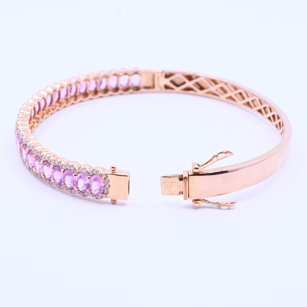 Pulsera oro 18k con corindones rosa y brillantes. Pulsera oro 18k con corindones rosa y brillantes.
