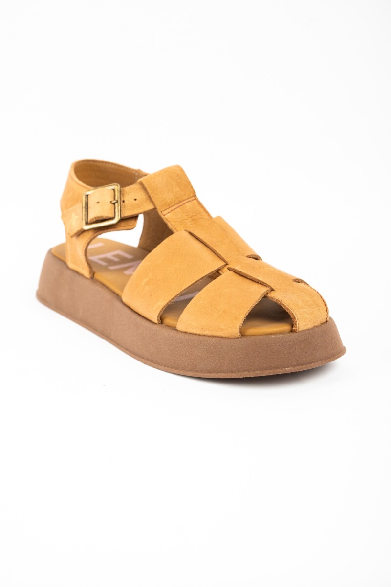 Sandalia Guillermina Camel