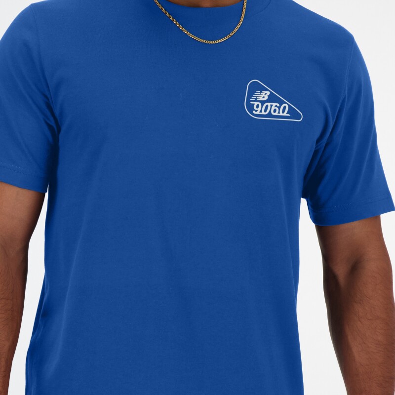 Remera New Balance de Hombre - 9060 Sketch - MT41940BEU ELD