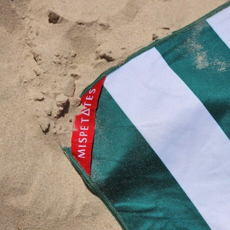 Toalla de microfibra con bolsillos Club Petates Verde