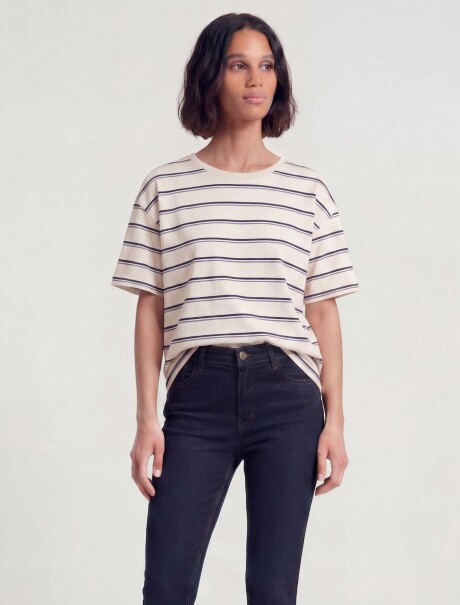 CAMISETA MODELO REGULAR A RAYAS AZUL