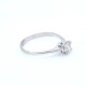 Anillo solitario en oro 18k blanco y brillante. Anillo solitario en oro 18k blanco y brillante.