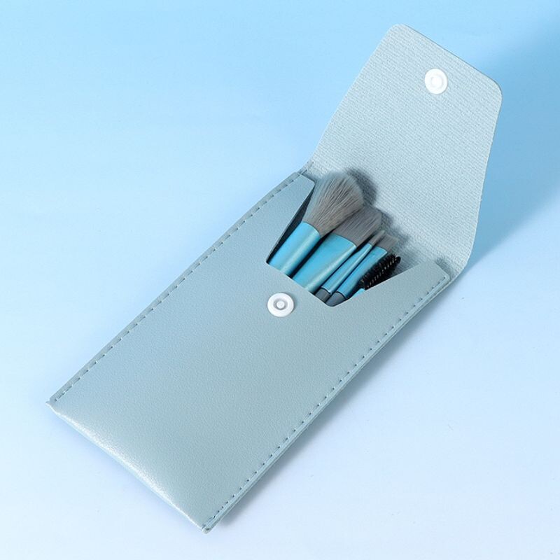 Brochas De Maquillaje Sobre - Celeste Brochas De Maquillaje Sobre - Celeste