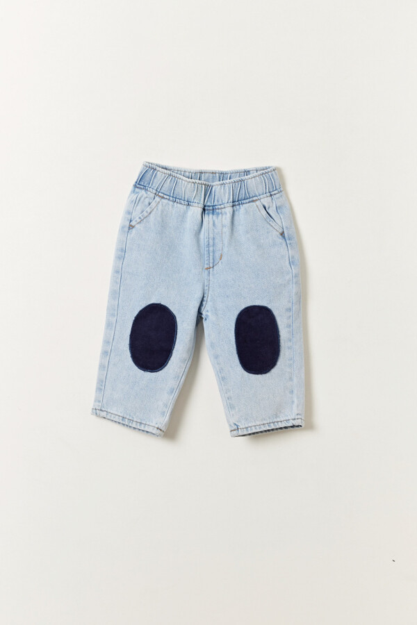 Pantalón jean con rodilleras Celeste