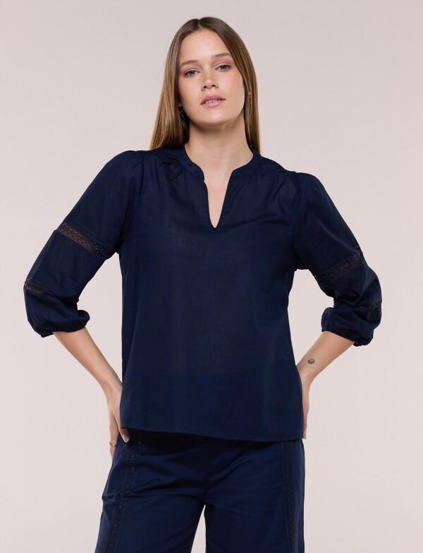 Blusa Lino Con Detalle Puntilla AZUL