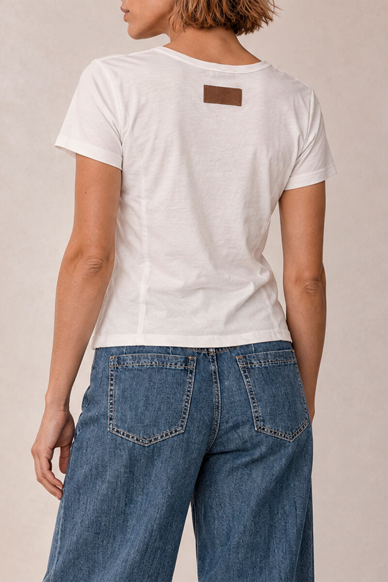 REMERA UMA BLANCO