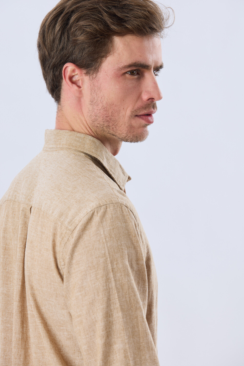 CAMISA LISA DE LINO Camel