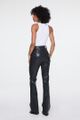 PANTALÓN DENIM SÍMIL CUERO Negro