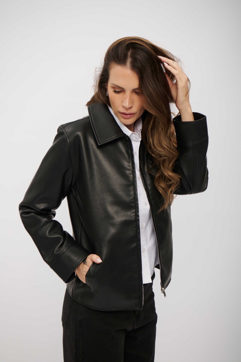 CAMPERA CUERINA NIRIA NEGRO