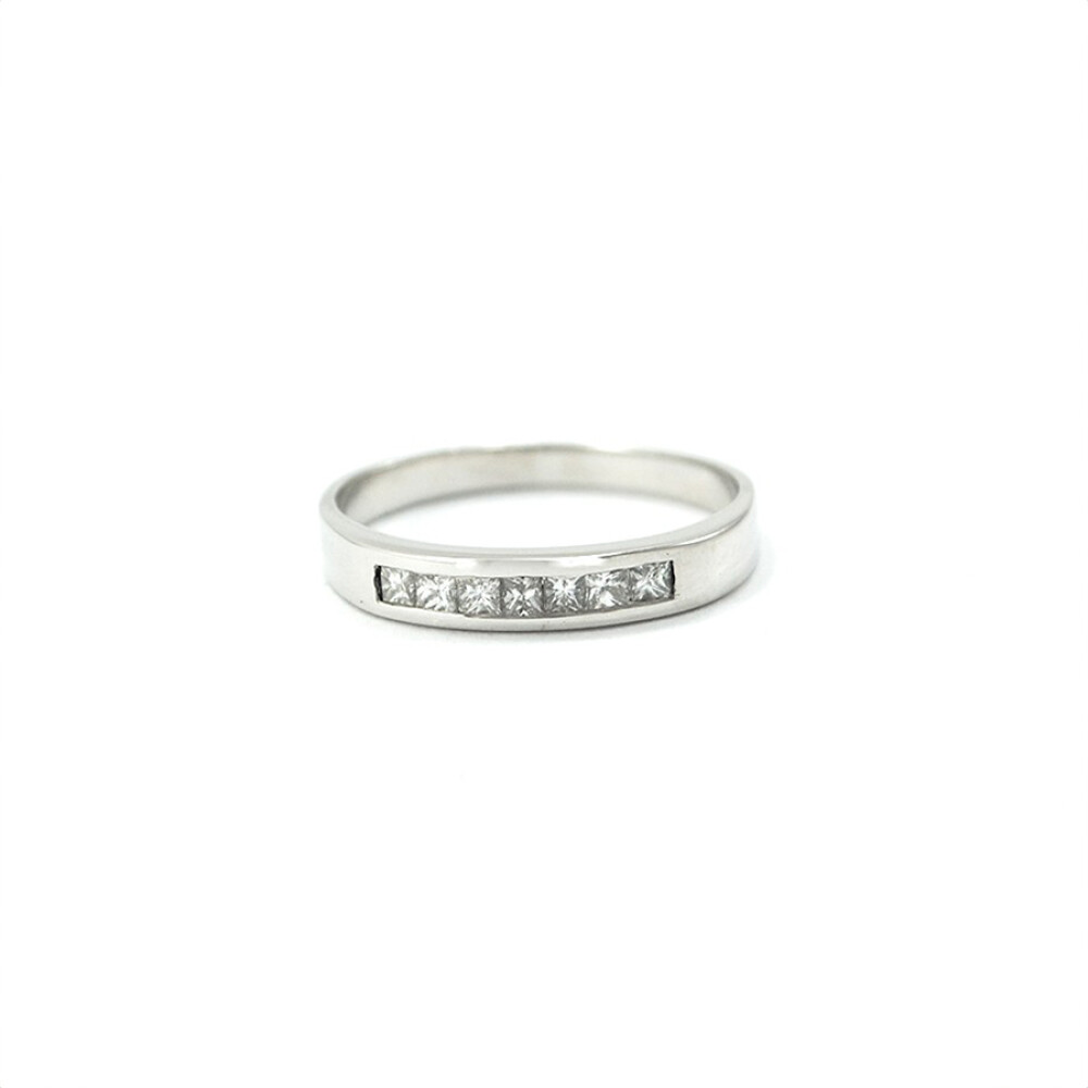 Anillo Oro 18K Blanco Y 7 Brillantes Corte Princesa Anillo Oro 18K Blanco Y 7 Brillantes Corte Princesa