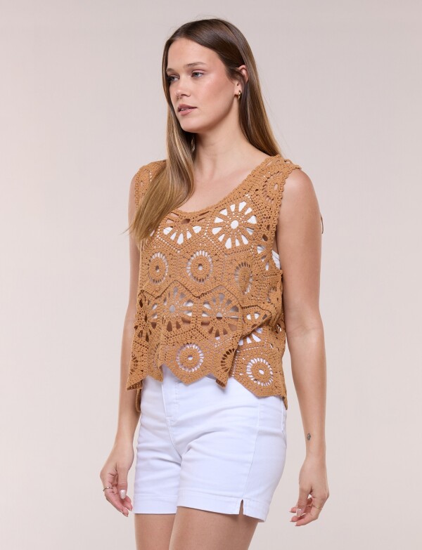 Top Crochet Ruedo Festoneado TOSTADO